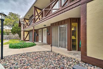 Cozy El Paso Condo w/ Patio ~ 7 Mi to Dtwn!