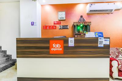 FabHotel New DK Palace