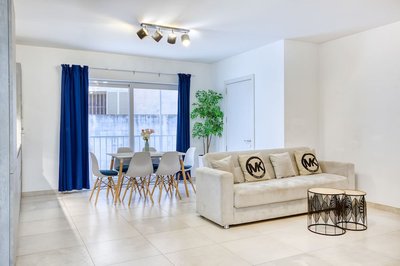 Central Msida Modern Bright Comfortable