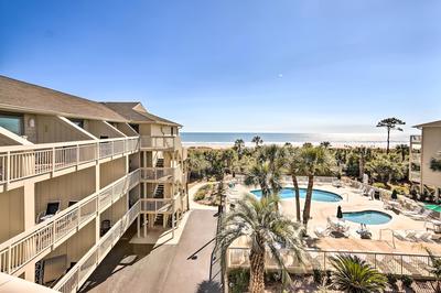 Beachfront Condo w/ Pool Access in Hilton Head!