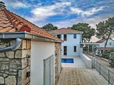 Exclusive Villa Marumare Completed 2021 Pool 300m to the Beach