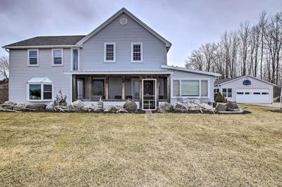 Spacious Sheboygan Home w/ Grill & Fire Pit!