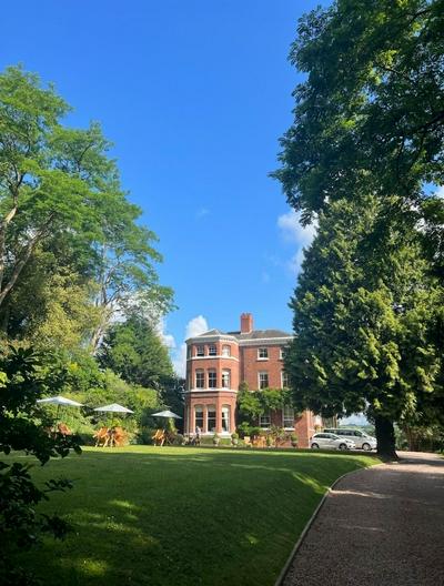 KATESHILL HOUSE, Photo 2