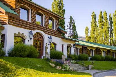 Summerfield Luxury Resort & Botanical Garden