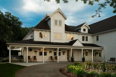The Oakwood Inn Okoboji - Adults Only