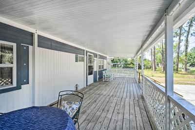 Peaceful Satsuma Escape w/ Dunns Creek Access