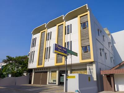 Pondok Indah Homestay by ecommerceloka