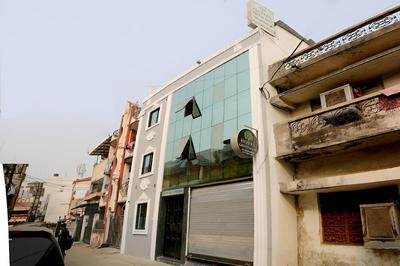 OYO 27933 Hotel Green Valley