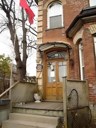 Pimblett's Downtown Toronto B&B