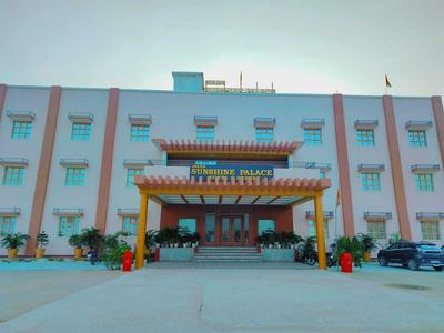 Avadh Sunshine Palace Hotel & Resort