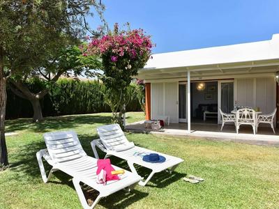 Bungalow in Maspalomas Near Beaches & Pool