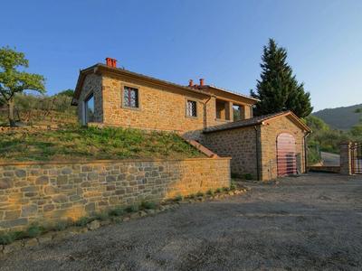Villa in Mammi With Pool Near Florence