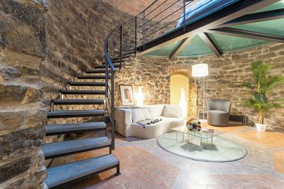 Ice Queen Chamber by Rent all Como