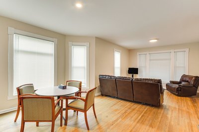 < 1 Mi to Main St: Quiet Apartment in Galesburg!