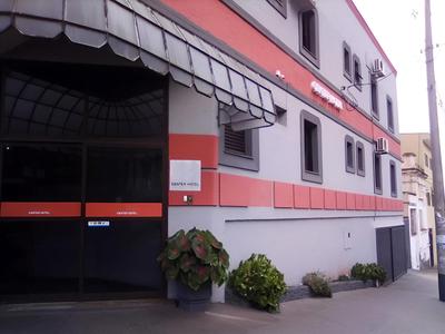 Center Hotel