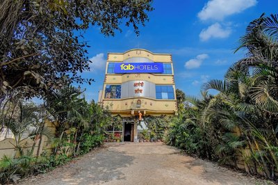 Fabhotel Anandi Inn