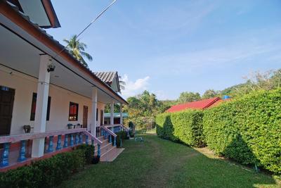 Lanta Nature Beach Resort