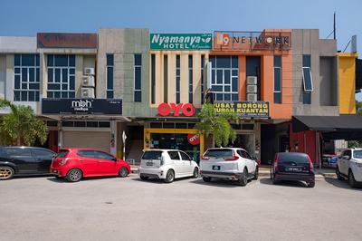 OYO 89981 Nyamanya Hotel