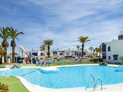 Belvilla by OYO Minarete 13B