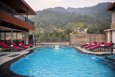 Amritara Chakra River Resort