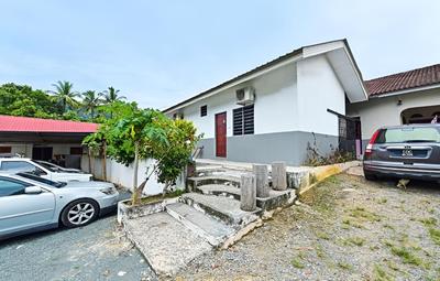 Oyo 90618 D'tahan Motel Taman Negara