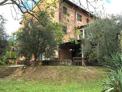 Farmhouse in Tuscany With Pool & Near Montecastello