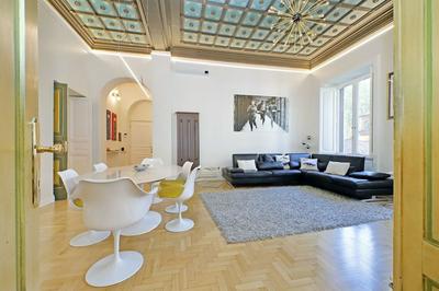 Rare Large and Elegant Rome Apartment in Prati Neighborhood Perfect for Families or Friends