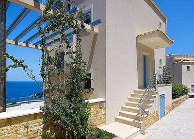 Xenia Residence & Suites