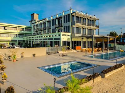 Hotel Moloka’I Morotai