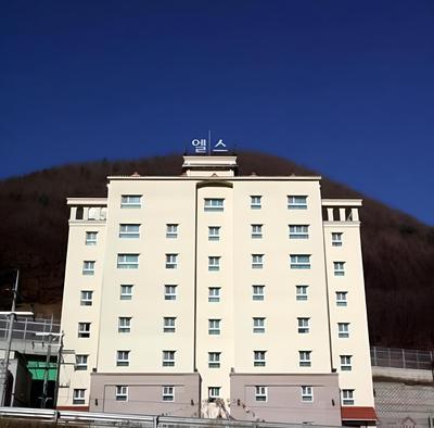 L'S Hotel