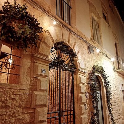 PALAZZO RIZZI DIMORA DEI TEMPLARI