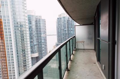 Sarkar Suites - Downtown Apartments