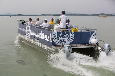 YACHTER CLUB Modrá Čajka