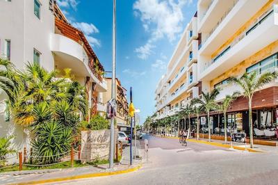 Dream Location! 2BR Near Beach+clubs!! Sleeps 6!!