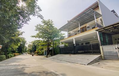 OYO 90322 Joy Homestay Near Bella Terra Lifestyle Center