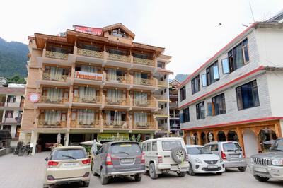 OYO 45690 The Paramount Inn