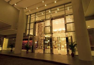 Vinos Asia at Swiss Garden