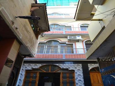 Goroomgo Temple City guest house