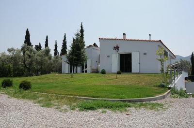 Luxurious 6 Bedroom Villa In a Great Location