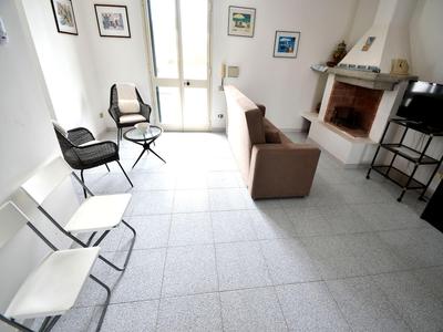 Charming Holiday Home Near The Beach With A Terrace, Parking Available, Pets