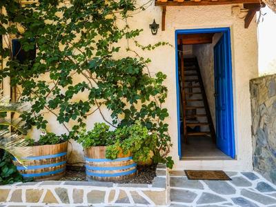 Elegant Holiday Home in Palaiochora near Beach