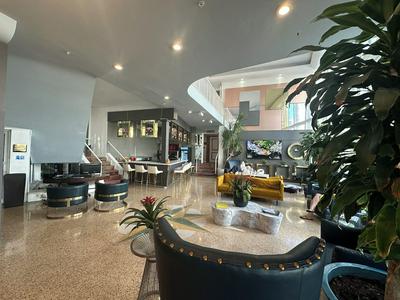 Maxines Dorset Catalina Hotel