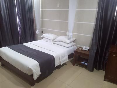 Metropak Hotel Breweries