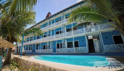 El Faro Beach Front by ÓOL Hotels