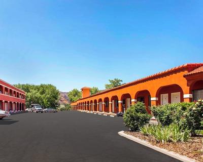 Vermilion Inn