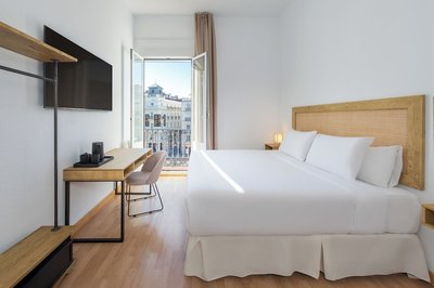 LUTHIA Puerta del Sol