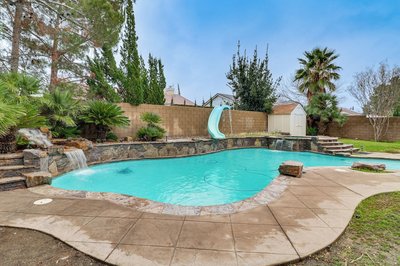 Pool, Patio & Games! Suburban Home in Palmdale