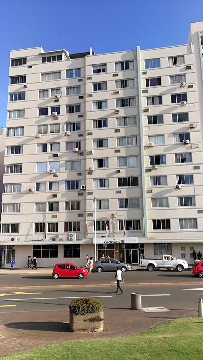 The Parkview Hotel - Room 711 - Adults Only