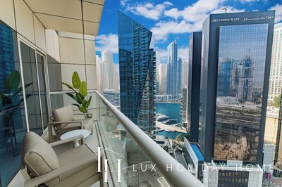 LUX  The West Avenue Dubai Marina Suite
