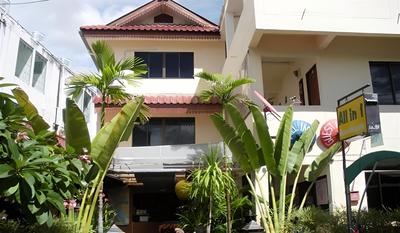 All In 1 Guesthouse Chiang Mai